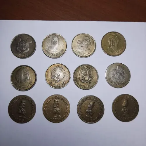 Lote Moedas Antigas Disney Abril Anos 70 E 1 Pataca Tio Patinhas Itáu Anos 80