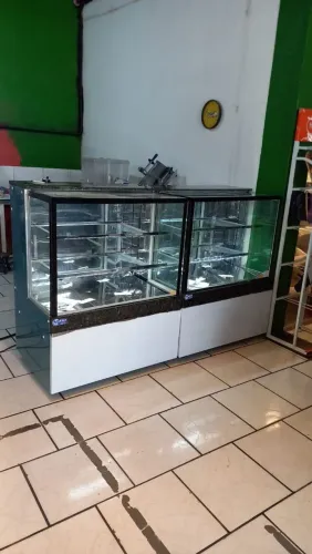 Vitrine Refrigerada 1M super luxo Chimafrio - Marcos