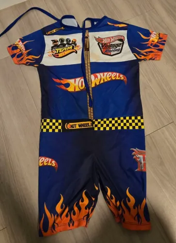 Fantasia Macacão Hot Wheels - Tam G (4 a 6 anos) 