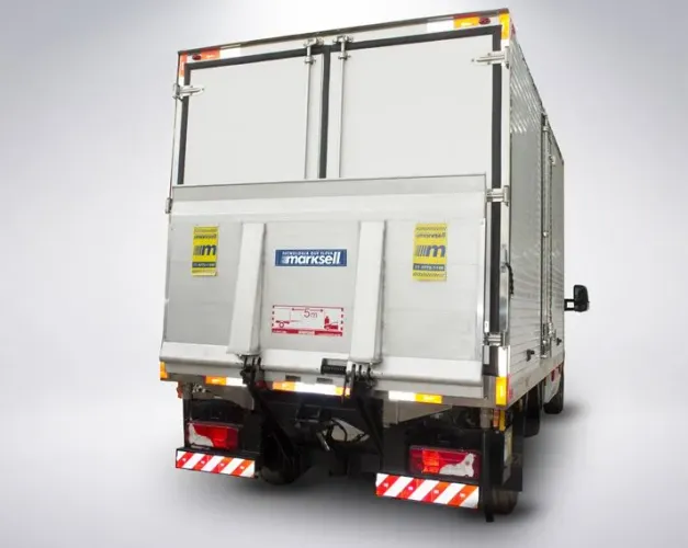 Plataformas Elevatórias de Cargas Veiculares