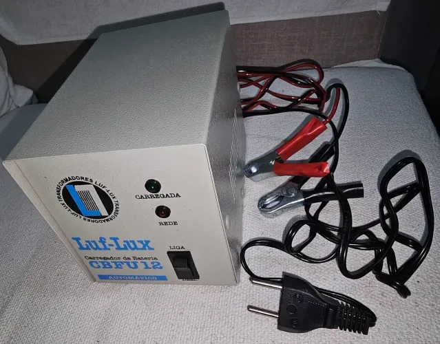 Carregador de bateria veicular, 110/220v - 5A