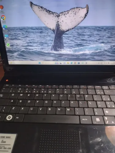 Notebook com tela de 14 polegadas