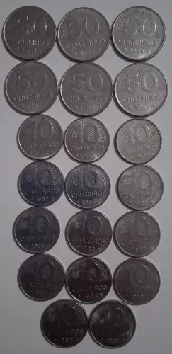 Lote com 20 Moedas Antigas de Cruzeiros 