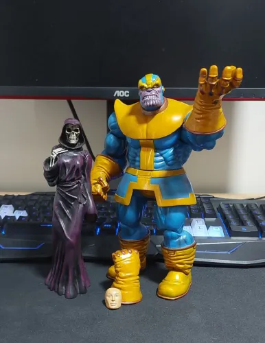 Thanos e Morte Marvel Select Vingadores