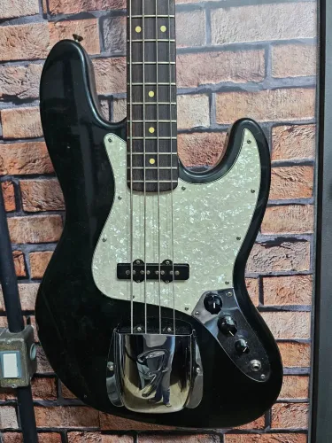 Baixo Fender Jazz Bass
