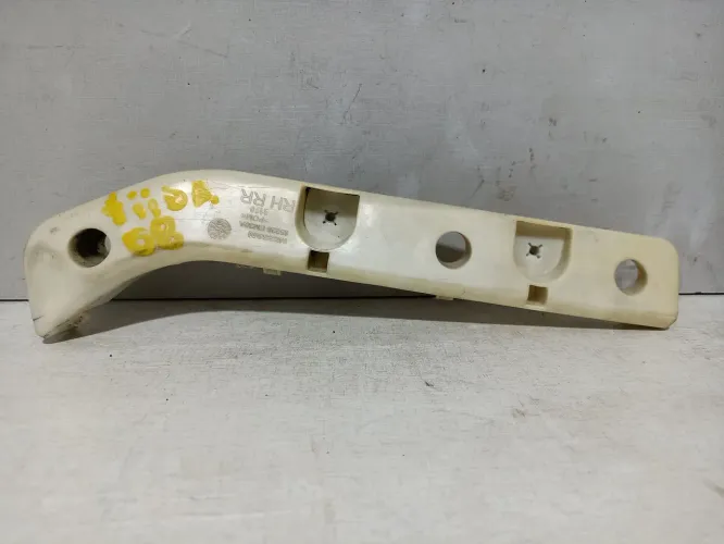 Suporte Guia Parachoque Traseiro Nissan Tiida Hatch Lado Direito Original 85226EM30A Tiida