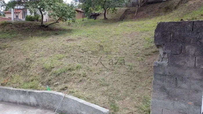 Oportunidade - Terreno - Jacareí - Parque Santo Antônio - 600m².