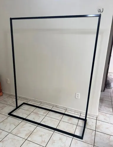 Expositor de roupa