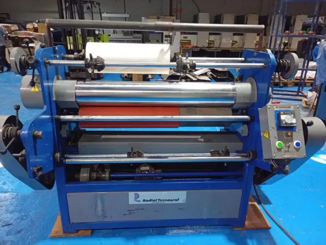 Laminadoura  e plastificadoura  