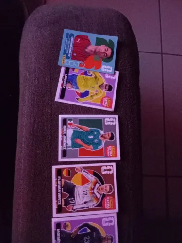 Figurinhas legends