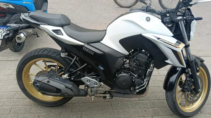 Fazer 250cc impecável!