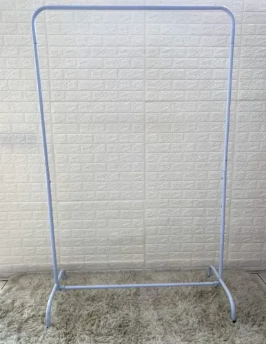 Arara de roupa dobrável