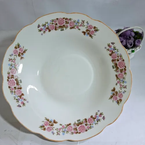 Prato Fundo de Porcelana Fina Lindíssimo com Flores 20,5cm
