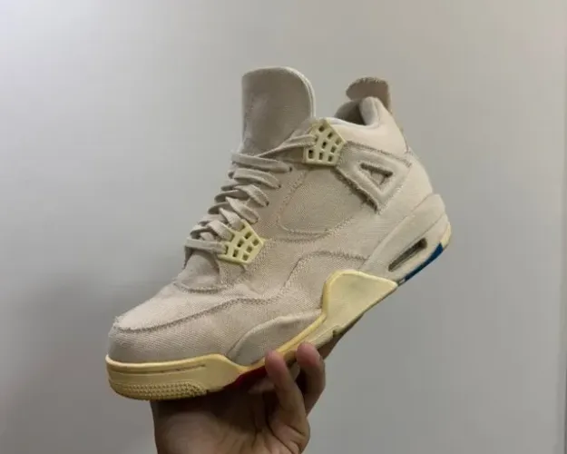 Tênis Air Jordan 4 Canvas