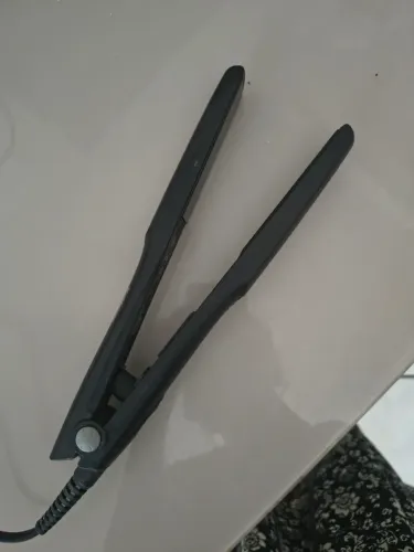 Chapinha/Prancha de Cabelo Taiff Cerâmica 180°C Usada