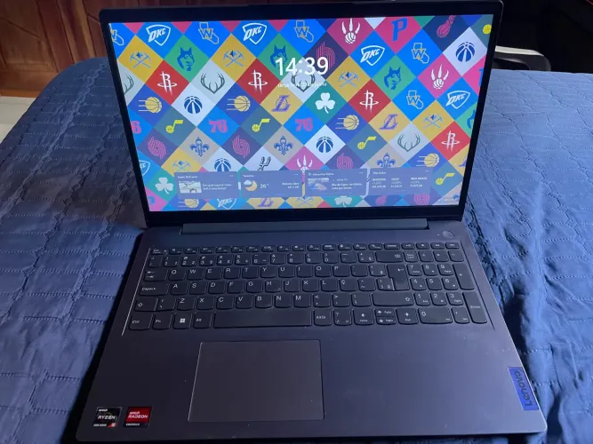Lenovo Ideapad 3 / RAM 20GB - RYZEN 5 5500u