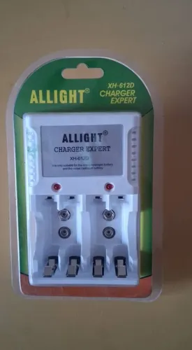 Carregador Para 4 Pilhas Recarregáveis 2a 3a 2 Baterias 9v