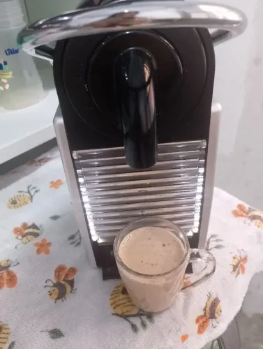 Vendo cafeteira Nespresso nova