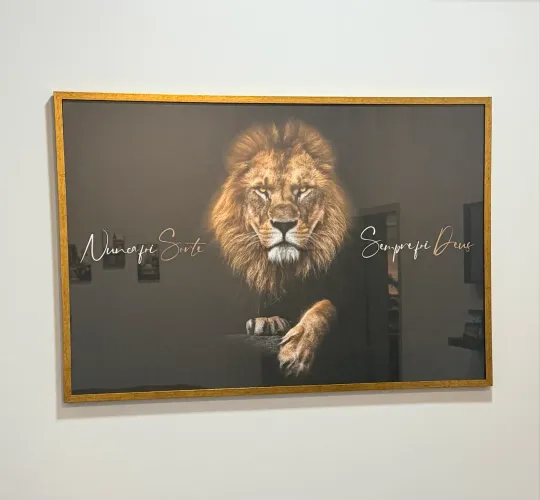 Quadro decorativo Leão - Nunca foi sorte, sempre foi Deus - 1,20x0,90 Marca Bimper Quadros