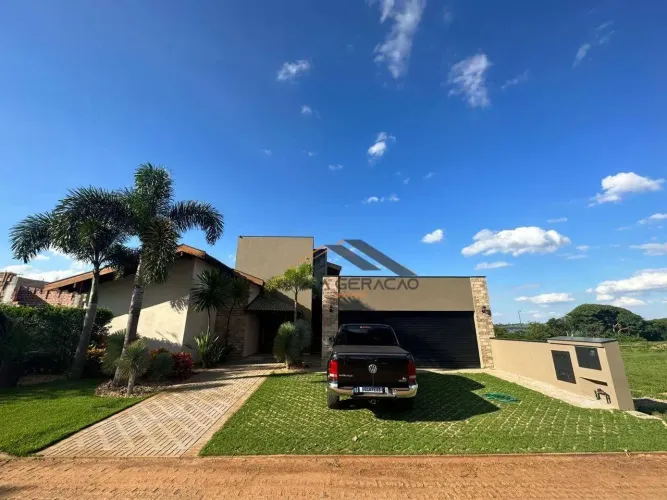 Rancho com 4 dormitórios à venda, 320 m² por R$ 3.500.000,00 - Condomínio Terra da Barra -