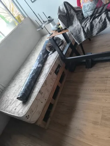 Cama box solteiro usada