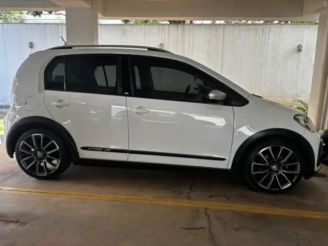 Volkswagen Up! Cross 1.0 TSI Total Flex 12V 5P 2019