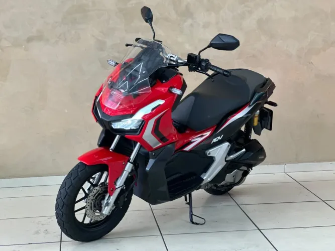 Honda adv 150