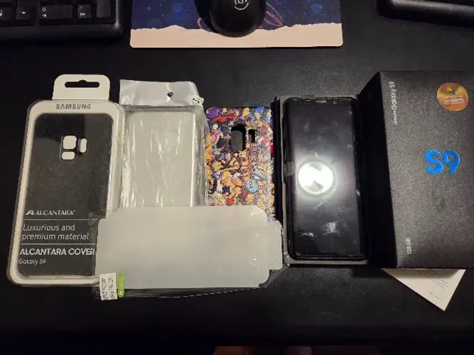 Galaxy S9 + capas - incluindo 01 Alcântara (ed. limitada) + película nova