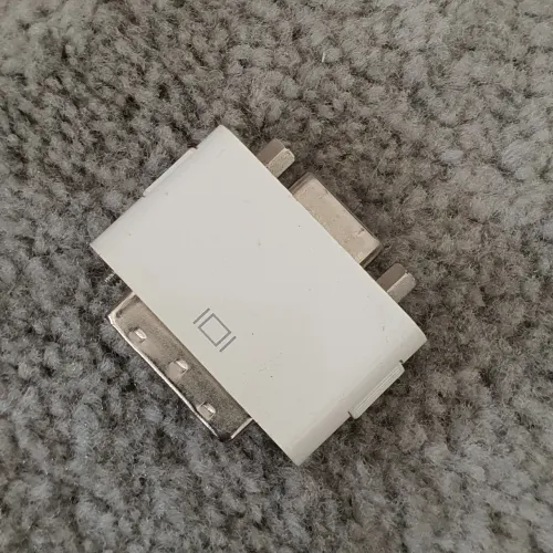 Adaptador DVI para VGA (Para Mac Mini, MacBook Pro e PowerBook)