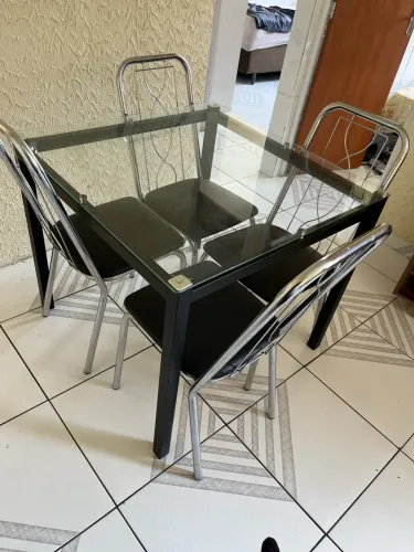 Mesa inox com tampo de vidro