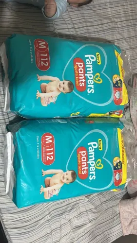 Fralda Pampers com 112 unidades