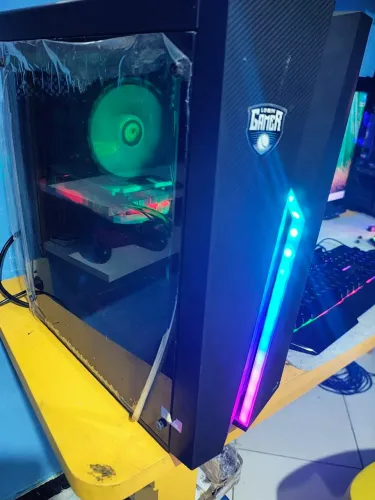 Pc gamer r3 4350g + rx580