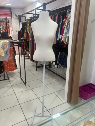 Manequim para loja