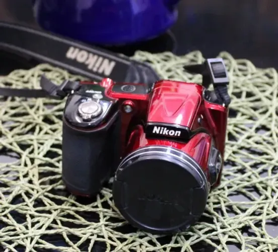 Camera NIKON super Zoom l830