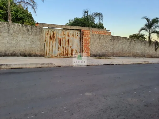 Terrenos com &Aacute;rea de 1.200 m&sup2; cada Murado Bem Localizados