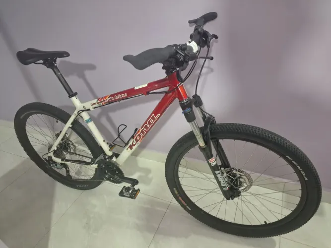 Kona Fire Mountain Deluxe 2009 Aro 26