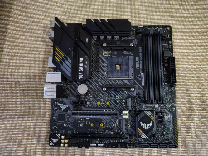 Placa mãe Asus TUF b550m Plus