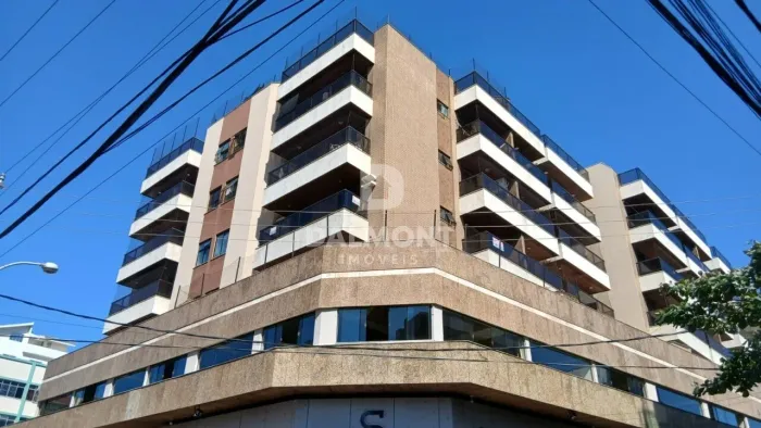 Centro - Cabo Frio/RJ - Apto à 200 metros da Praia do Forte com 120m²