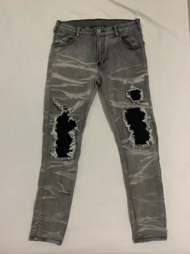 Calça Slim fit