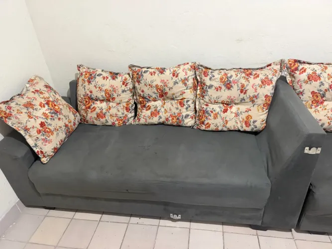 Sofá formato em L