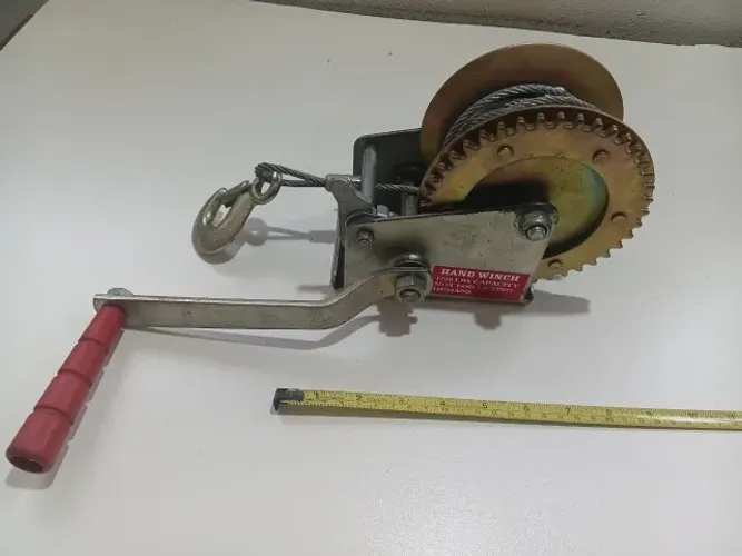 Guincho Manual Catraca Para Arraste 1200lb 540kg Com Cabo De Aço De 20m Reboque Jet Ski La