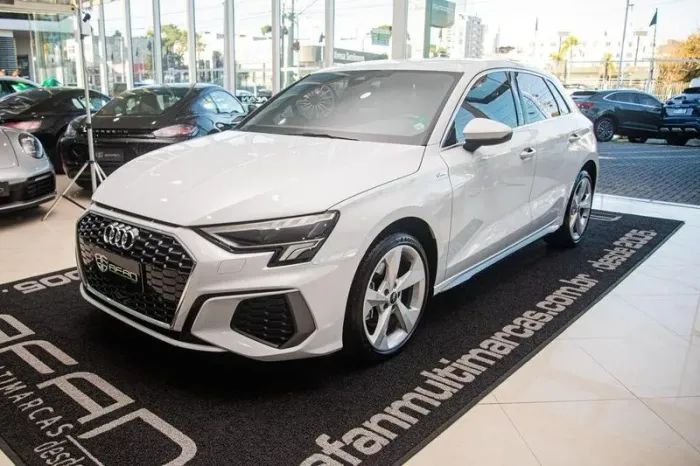 Audi A3 Sportback S-line 2.0 TFSI S-tronic 2024