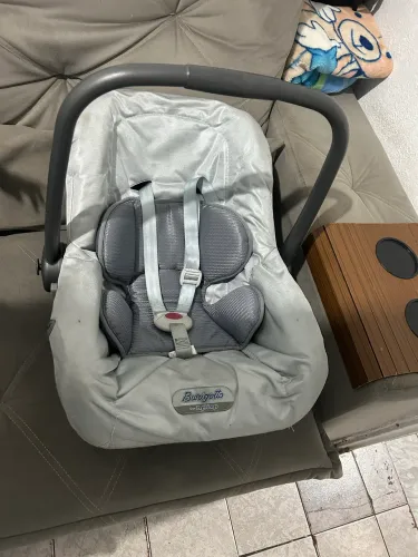 Bebê conforto burigotto
