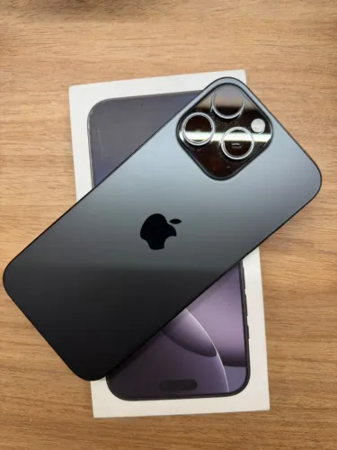 Vendo IPhone 16 pro max 256gb, bateria 94% .