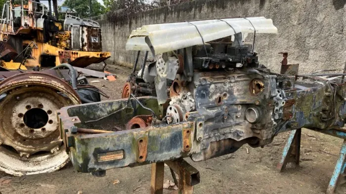 Peça Motor trator New Holland
