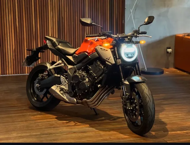 Cb650r a mais nova da Bahia 24/24