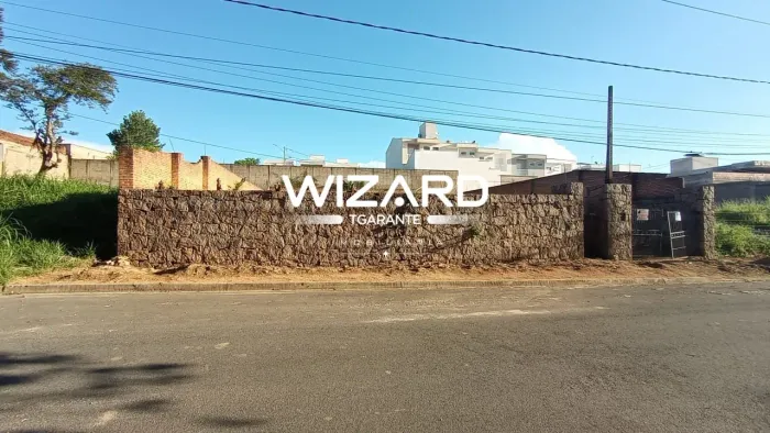 Terreno para venda com 600m² em Amparo