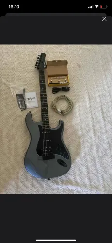 Guitarra Tagima Sixmart com pedal cube baby + cabo brinde 