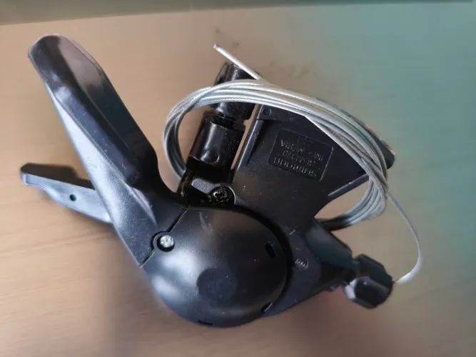 Par de passador Shimano Altus 9v