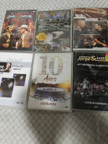 Lote dvds Sertanejo lacrados 6 unidades
